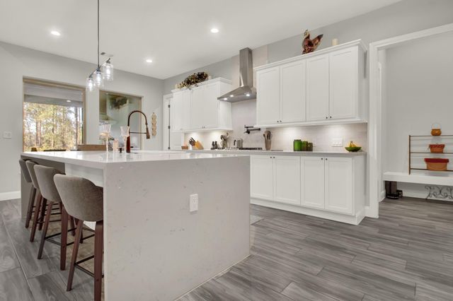 25127 W Tara Plantation Drive, Tomball, TX 77375