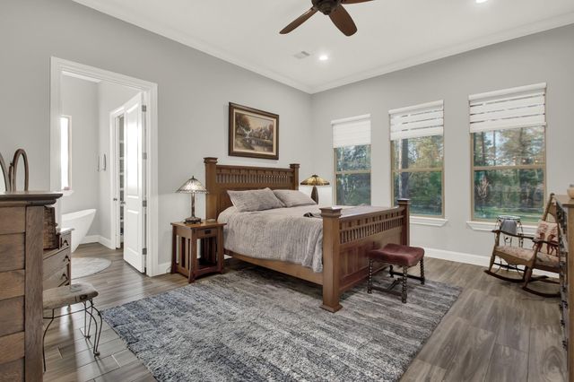 25127 W Tara Plantation Drive, Tomball, TX 77375