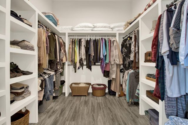 25127 W Tara Plantation Drive, Tomball, TX 77375