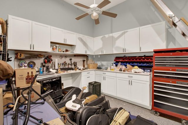 25127 W Tara Plantation Drive, Tomball, TX 77375