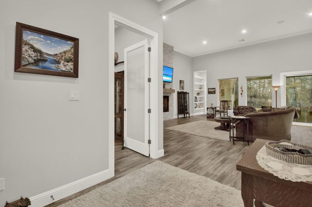 25127 W Tara Plantation Drive, Tomball, TX 77375