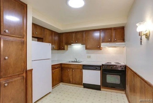 74 Sundridge, Amherst, NY 14228