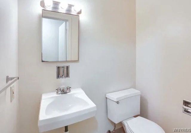 74 Sundridge, Amherst, NY 14228