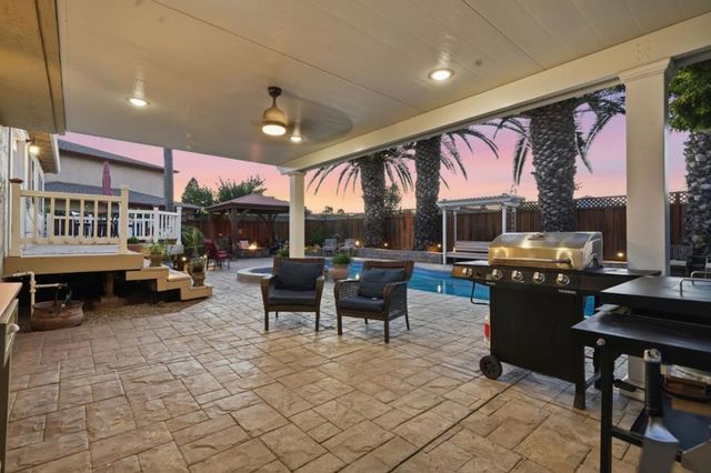 495 London Drive, Gilroy, CA 95020
