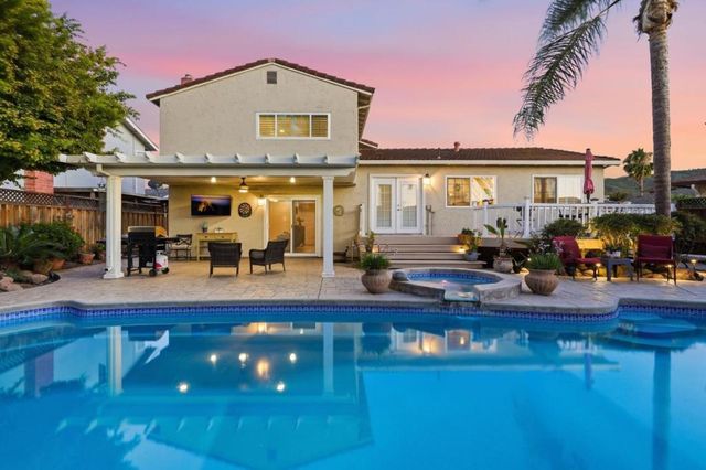 495 London Drive, Gilroy, CA 95020
