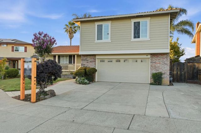 495 London Drive, Gilroy, CA 95020