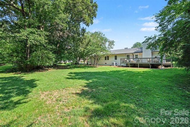 1203 Flintshire Drive, Albemarle, NC 28001