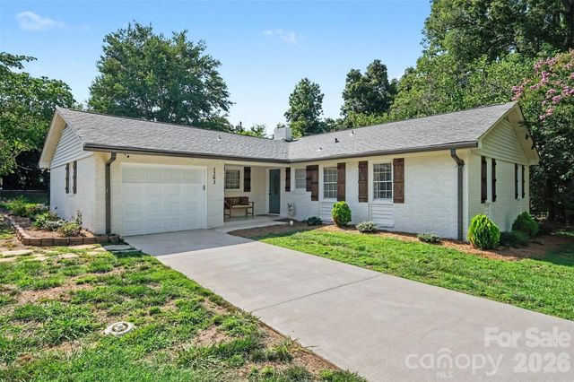 1203 Flintshire Drive, Albemarle, NC 28001