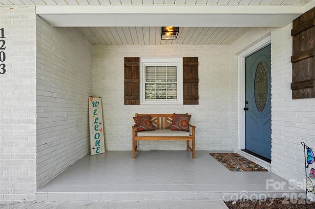 1203 Flintshire Drive, Albemarle, NC 28001