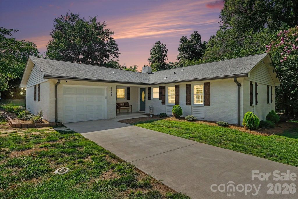 1203 Flintshire Drive, Albemarle, NC 28001