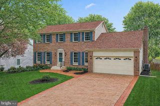 1122 JANNEY ST SW, Leesburg, VA 20175
