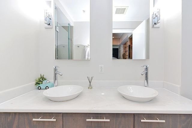 110 Stuart St 23B, Boston, MA 02116