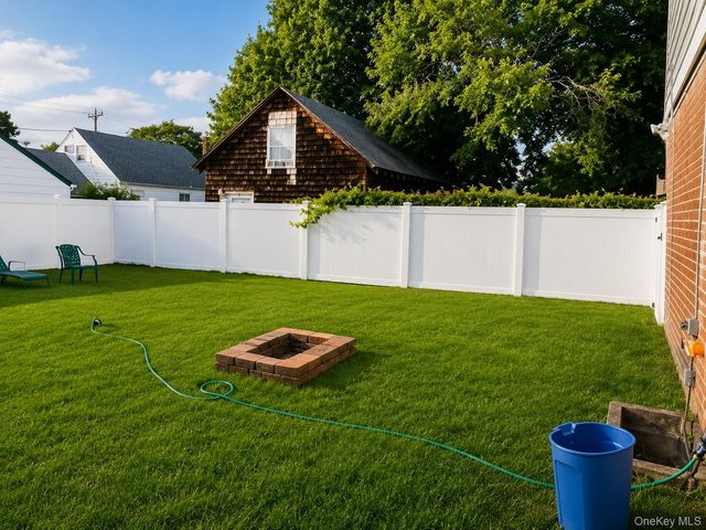 187 Perry Street, Hempstead, NY 11550