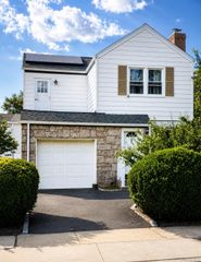 187 Perry Street, Hempstead, NY 11550