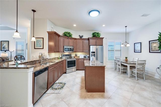 7587 Moorgate Point WAY, Naples, FL 34113