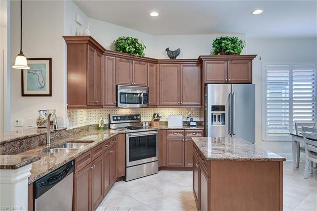 7587 Moorgate Point WAY, Naples, FL 34113