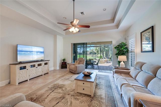 7587 Moorgate Point WAY, Naples, FL 34113