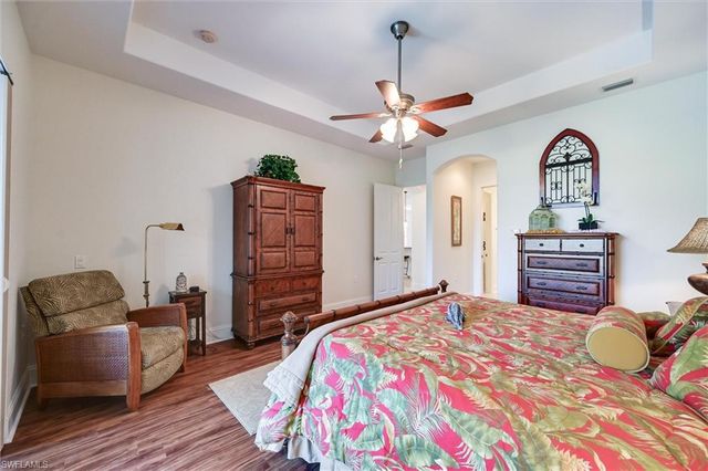 7587 Moorgate Point WAY, Naples, FL 34113