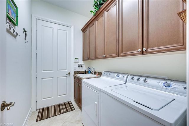 7587 Moorgate Point WAY, Naples, FL 34113