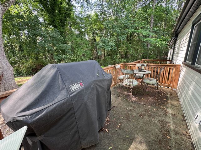 129 Bountyland Road, Seneca, SC 29678