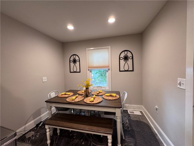 129 Bountyland Road, Seneca, SC 29678