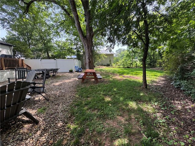 129 Bountyland Road, Seneca, SC 29678