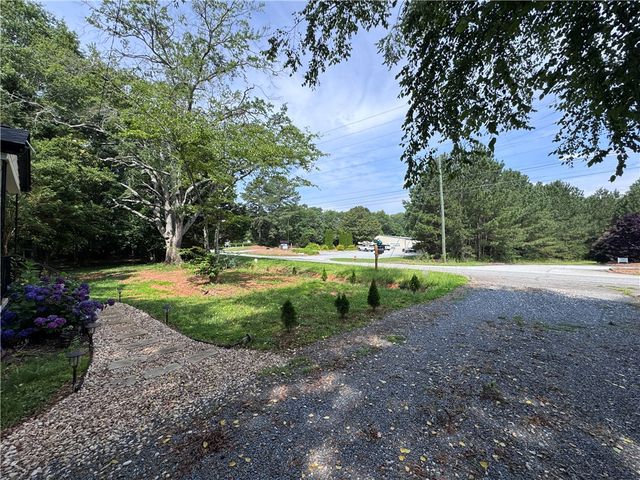 129 Bountyland Road, Seneca, SC 29678