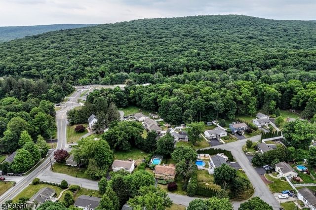 9 Ricker Rd, West Milford Twp., NJ 07435