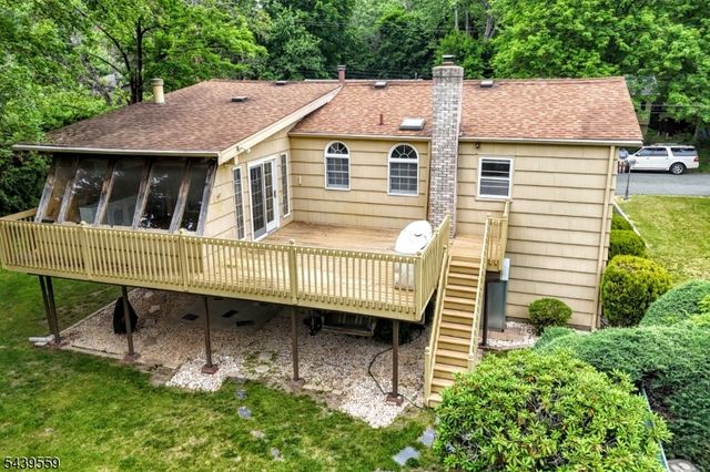 9 Ricker Rd, West Milford Twp., NJ 07435