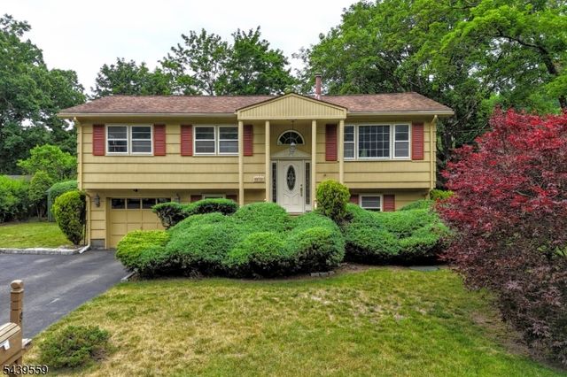 9 Ricker Rd, West Milford Twp., NJ 07435