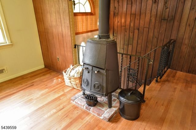 9 Ricker Rd, West Milford Twp., NJ 07435