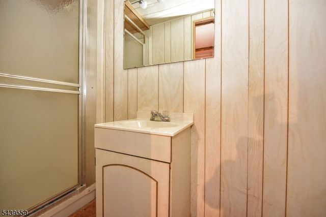 9 Ricker Rd, West Milford Twp., NJ 07435