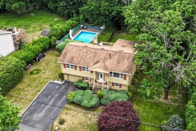 9 Ricker Rd, West Milford Twp., NJ 07435