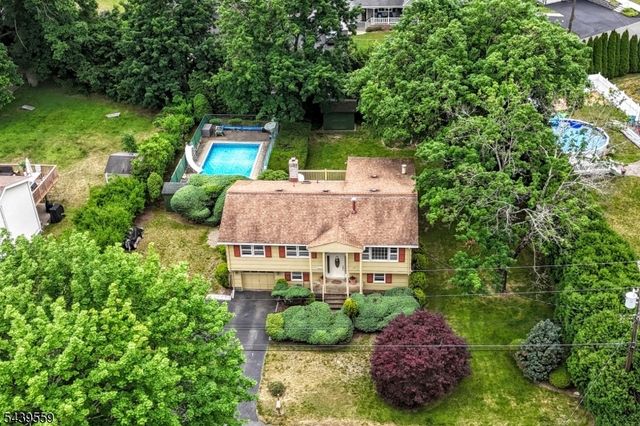 9 Ricker Rd, West Milford Twp., NJ 07435