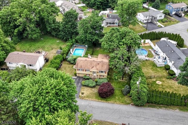 9 Ricker Rd, West Milford Twp., NJ 07435