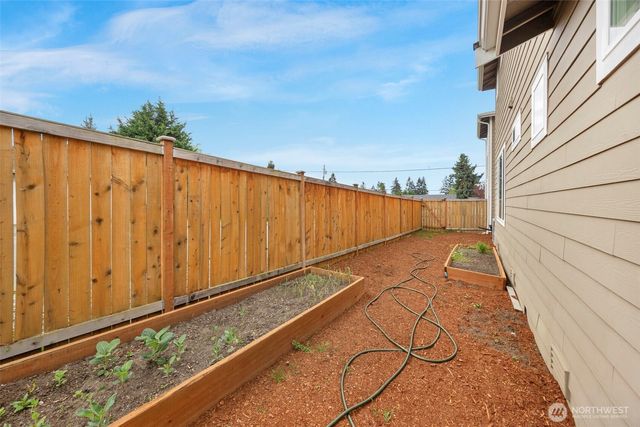 20214 104th Place SE, Kent, WA 98031