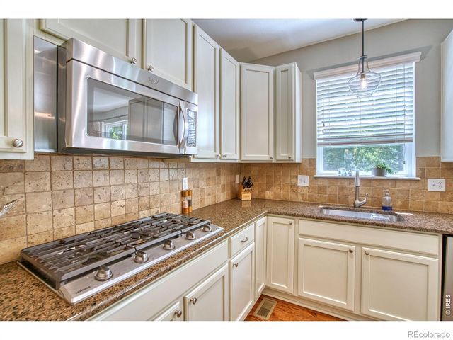 4933 Eagan Circle, Longmont, CO 80503