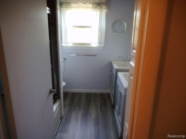 2827 Torrey Avenue, Ann Arbor, MI 48108