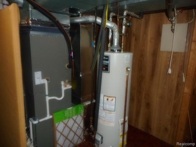 2827 Torrey Avenue, Ann Arbor, MI 48108