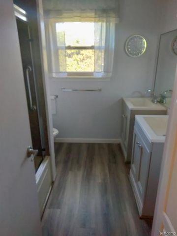 2827 Torrey Avenue, Ann Arbor, MI 48108