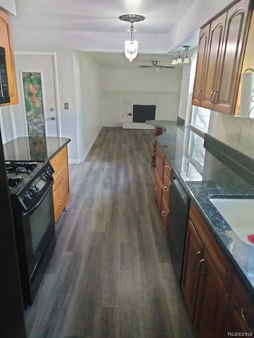 2827 Torrey Avenue, Ann Arbor, MI 48108