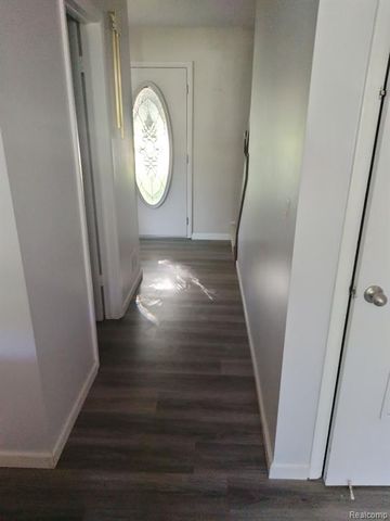 2827 Torrey Avenue, Ann Arbor, MI 48108