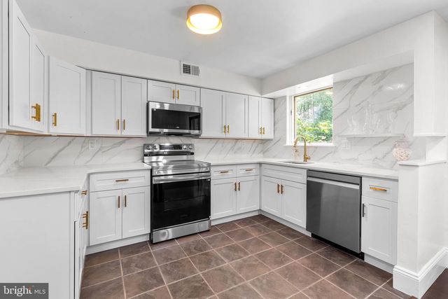 75 GUNNING LN #28, Downingtown, PA 19335