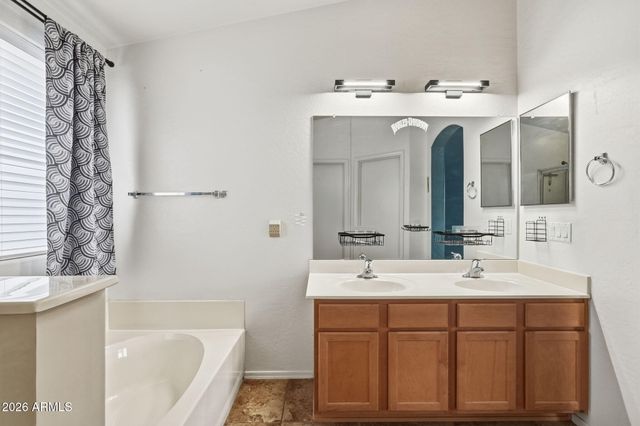 2041 N THUNDERBIRD Avenue, Casa Grande, AZ 85122