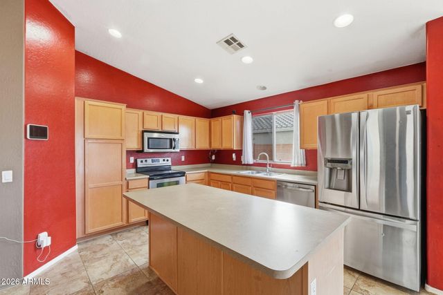 2041 N THUNDERBIRD Avenue, Casa Grande, AZ 85122