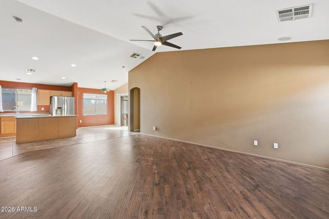 2041 N THUNDERBIRD Avenue, Casa Grande, AZ 85122