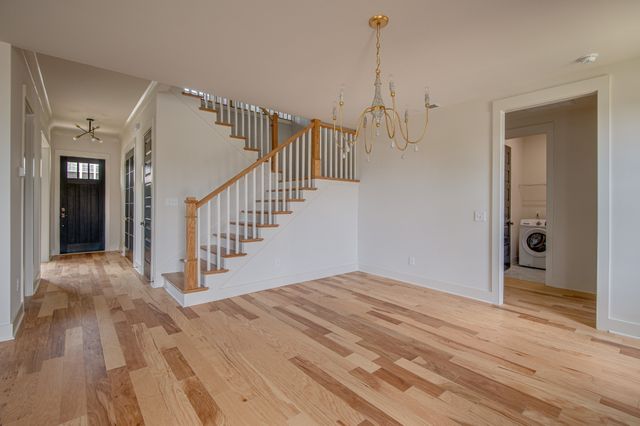 2064 Blackstone Drive, Hendersonville, TN 37075