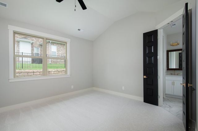 2064 Blackstone Drive, Hendersonville, TN 37075