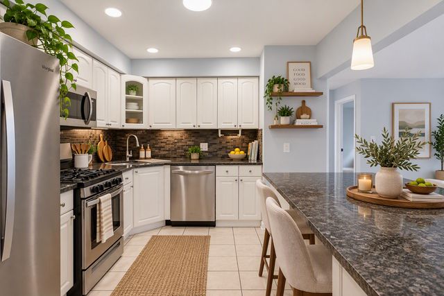 10154 Hartford Court 2C, Schiller Park, IL 60176