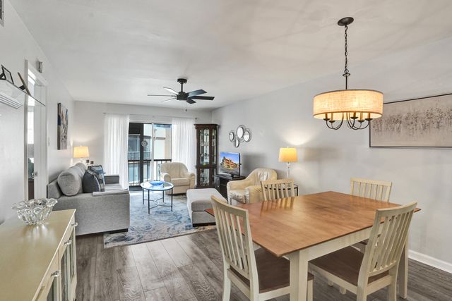 8390 Lagos De Campo Boulevard 301, Tamarac, FL 33321